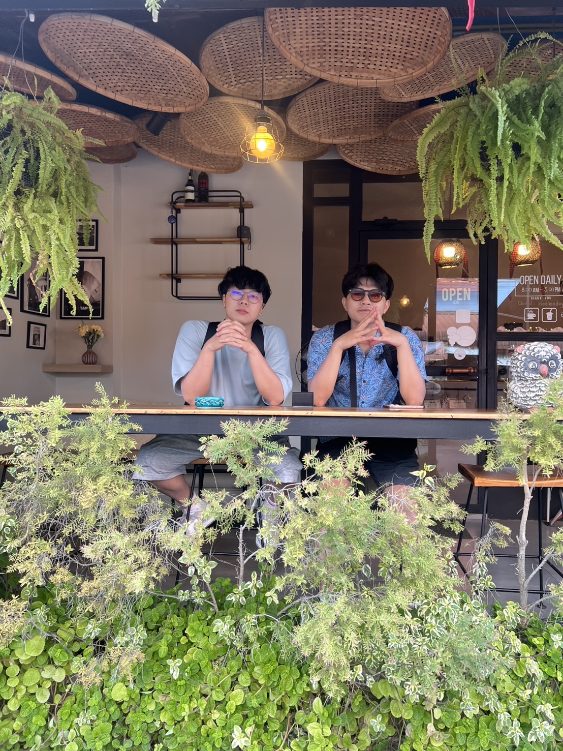 呈彥和宗燁 — 隨行阿宅的兩位創辦人在鶯歌在地咖啡廳